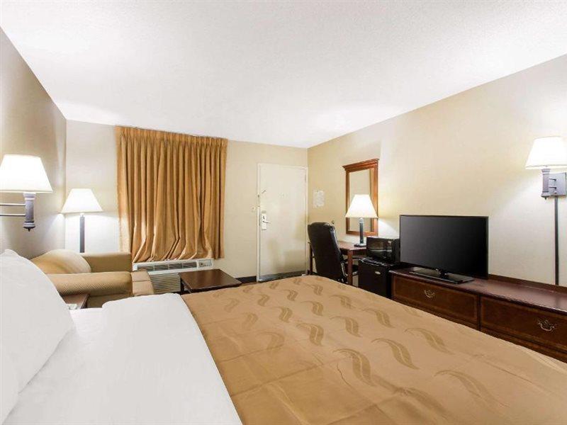Quality Inn Mount Airy Mayberry Eksteriør billede