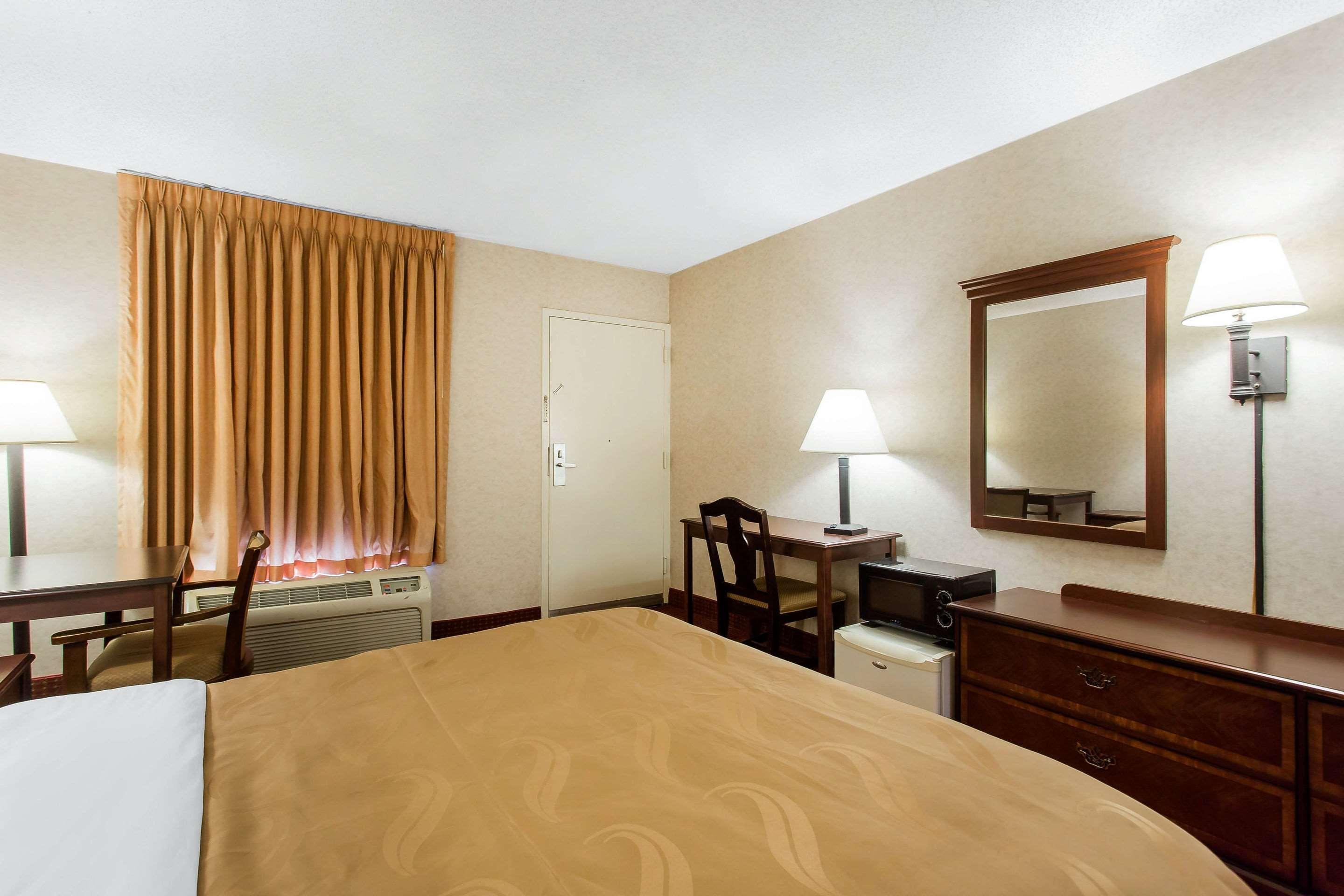 Quality Inn Mount Airy Mayberry Eksteriør billede