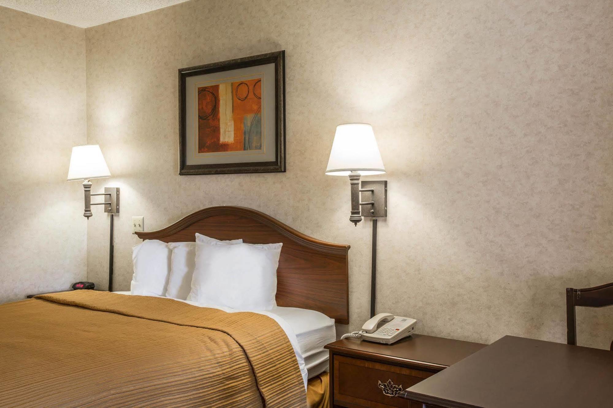 Quality Inn Mount Airy Mayberry Eksteriør billede